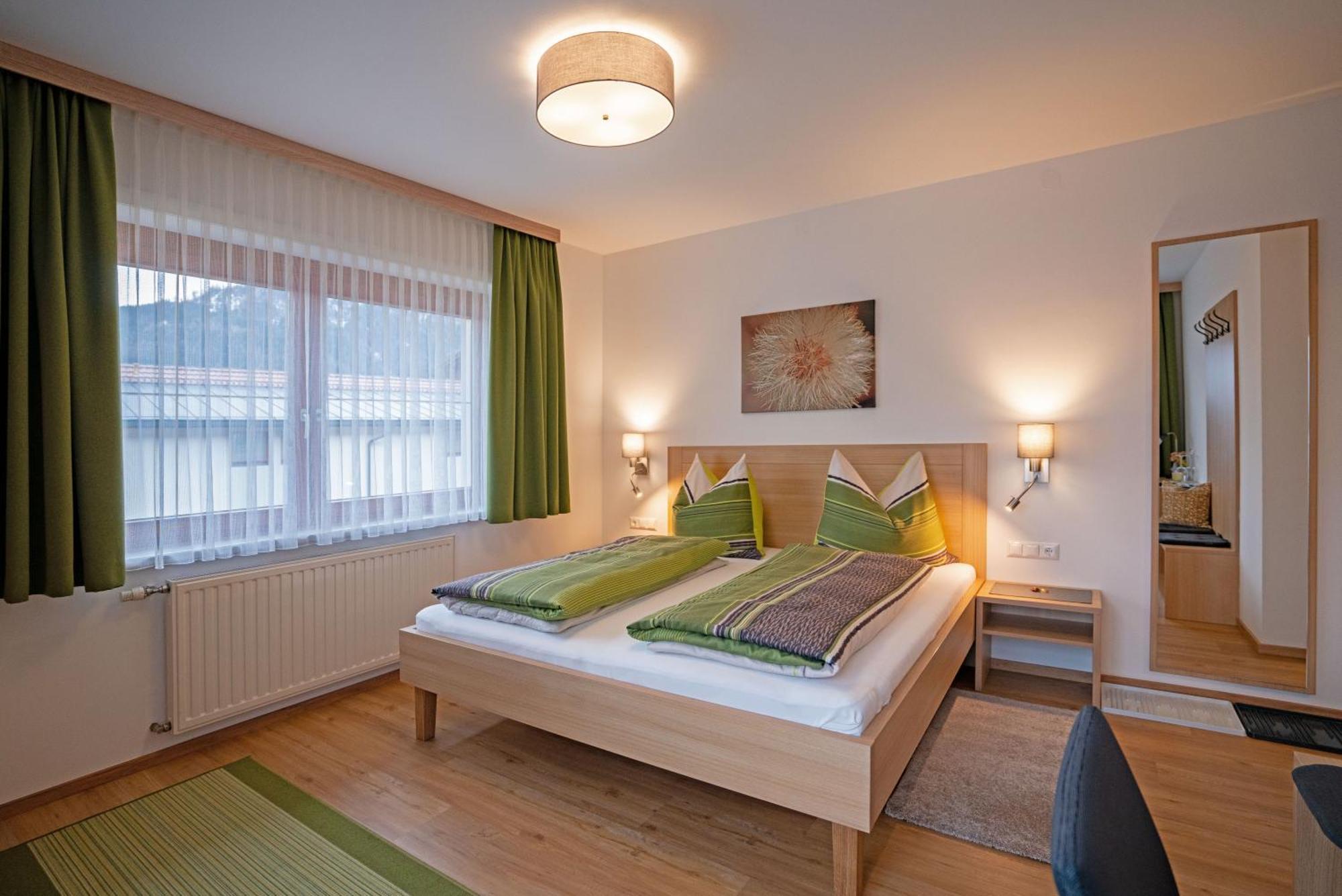 Haus Lackner Am Weissensee In Kaernten Ngoại thất bức ảnh